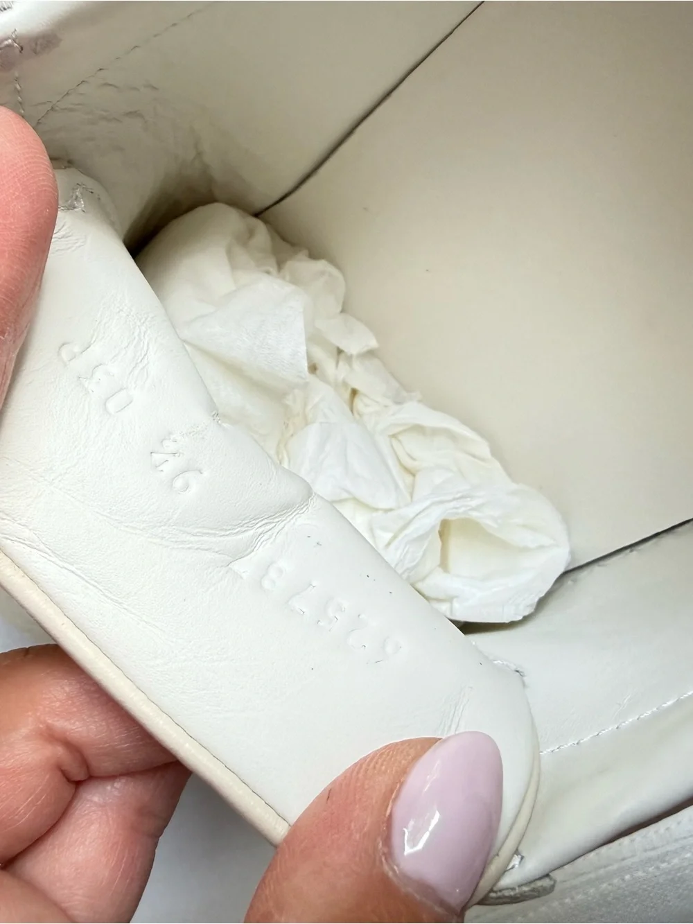 Gucci Off-White Perforated Leather Low-Top Sneakers